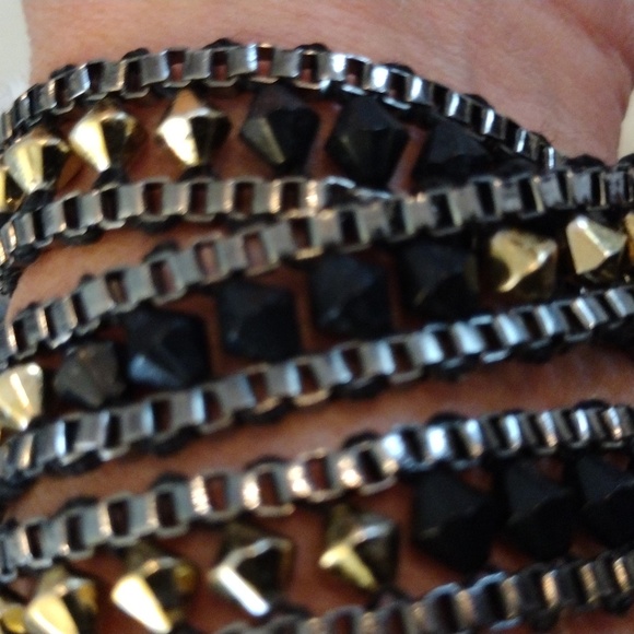 Beautiful wrap style chain and beads band watch. - Picture 2 of 7